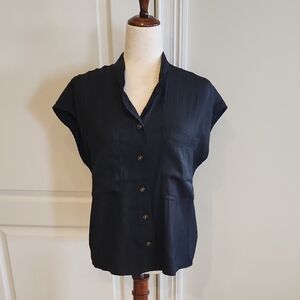 Banana Republic Short Sleeve Button-up Shirt Medium NWT